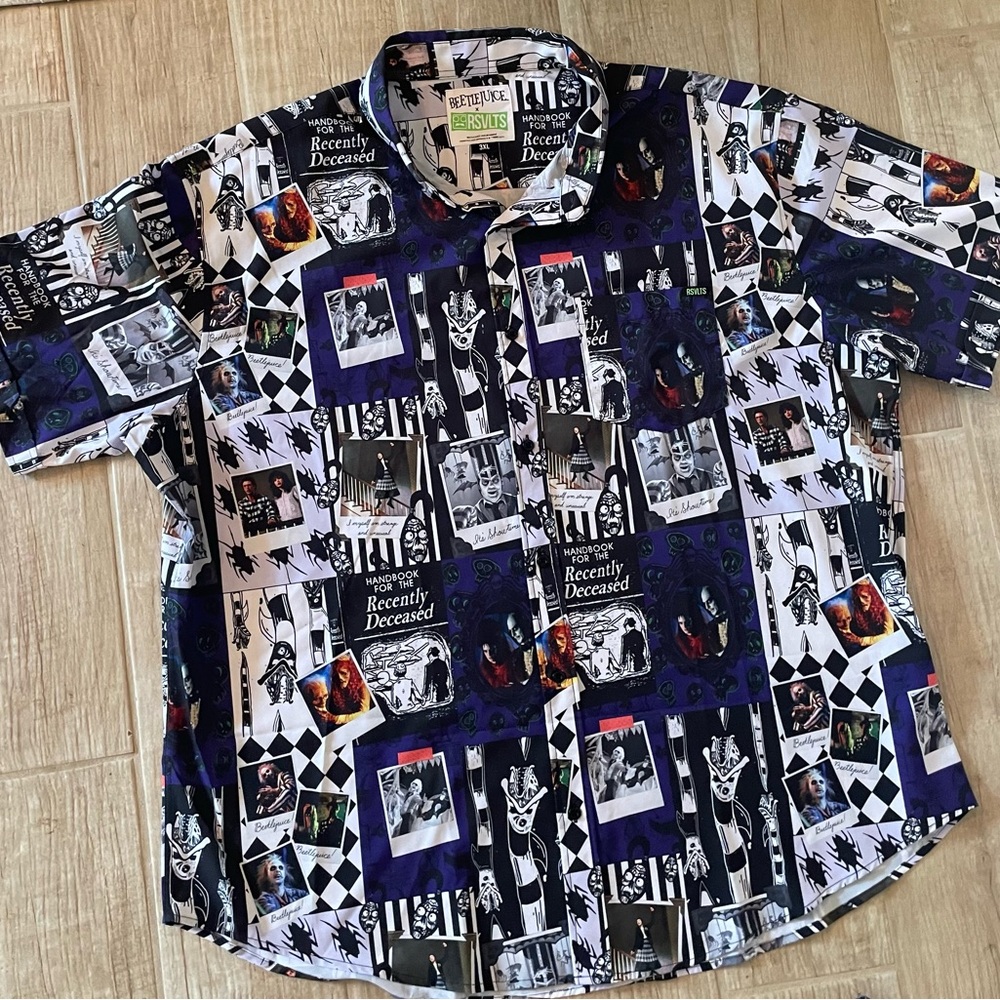 RSVLTS Beetlejuice “One Big Dark Scrapbook” Kunuflex Shirt – Size 3XL